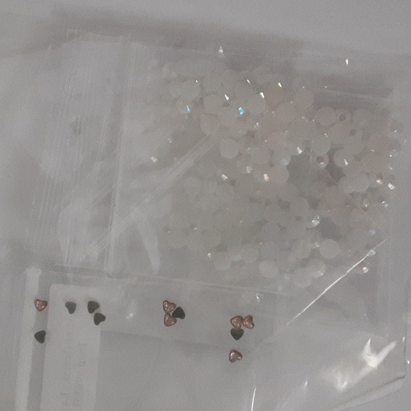 60 Pc Everything Manicure Set - Picture 9 of 11